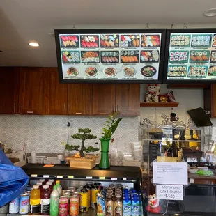 sushi and sashimi, interior