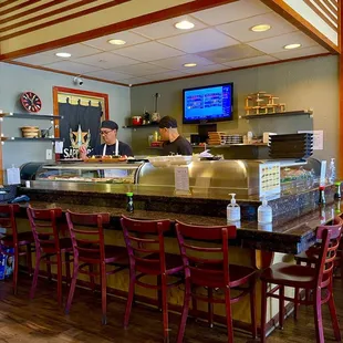 sushi and sashimi, interior