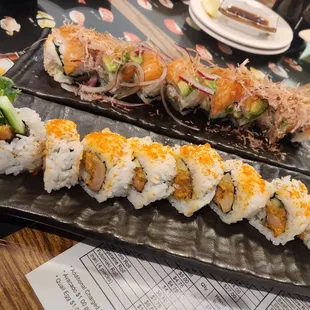 Roll is the back: H&amp;D roll // Roll in the front: Spicy Ninja roll