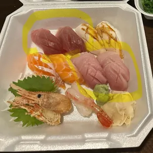 Tuna and yellowtail nigiri is NOT supposed to look like this. gross.