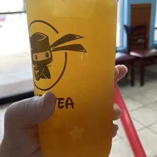Mango green tea w / mango popping boba and mango jelly