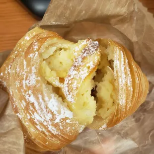 Sfogliatella