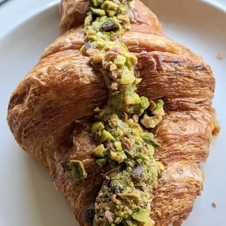 Pistachio Croissant