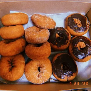 Plain, cinnamon and sugar, plain with chocolate frosting.