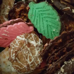 Amazing Italian cookies!! so many to choose from!..I could eat them all..love this bakery, best bread and you bake pizza!..:)