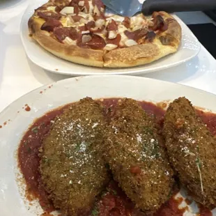 Fried cheese and pizza