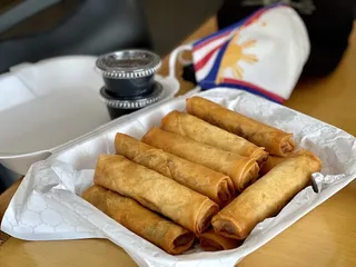 Lola's Filipino Cafe & Mini Store