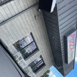 a view of the outside of the building
