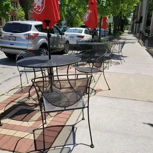 Sidewalk seating