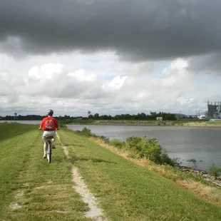 The only "off road" part of the trip, on a levee.