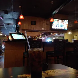 sushi and sashimi, interior