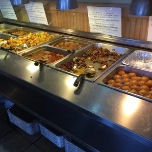 Weekend buffet (golab jamun for dessert included)
