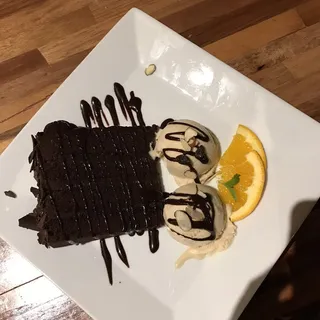 CHOCOLATE CAKE