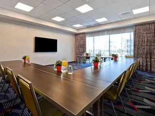 Hampton Inn & Suites Las Vegas Convention Center