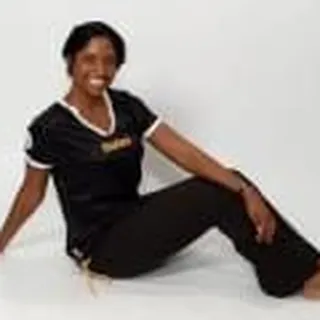 Kamya W.