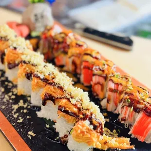 Ni's Asian Bistro & Sushi Bar