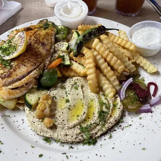 25. Grilled Tilapia Fillets with Grilled Vegetables