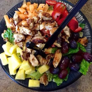 Fruit-sational Salad with Chicken!