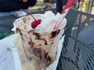 Retro Sundaes