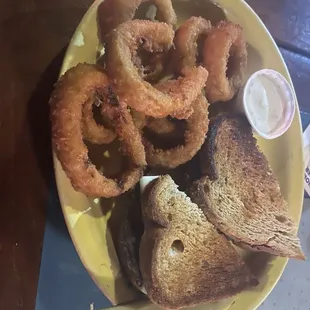 Patty melt with onion rings