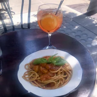 Bucatini Pomodoro