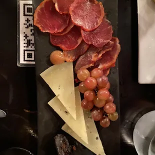 Jamón Ibérico y Manchego Cheese