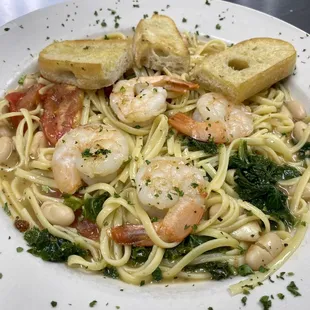 Tuscan Shrimp Pasta