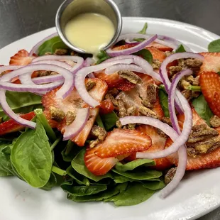 Strawberry Spinach Salad