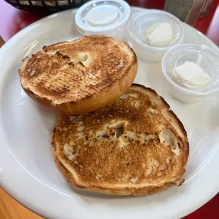 Bagel with cream cheese