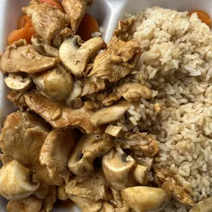 Hibachi Chicken Sauteed Mushrooms