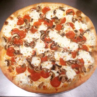 White Pizza with Ricotta, Mozzarella, and Parmesean Cheeses, Pepperoni &amp; Fresh Mushrooms