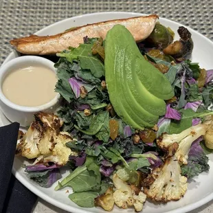 Kale salad with salmon