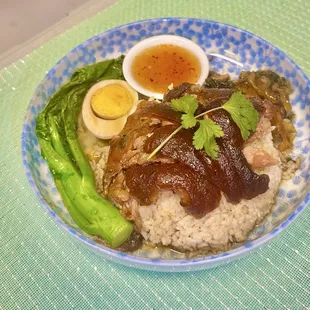 Khao Kaa Moo (Stewed Pork Leg Rice)