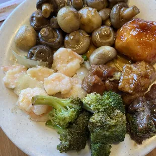 Mushrooms, veggies with shrimps