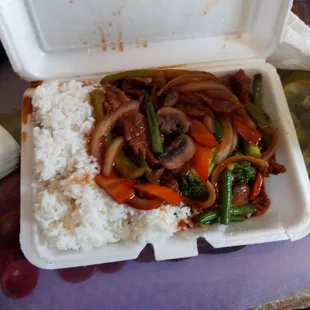 Pint size Beef with Oyster Sauce. My latest favorite!