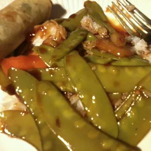 Snow peas &amp; white rice, mild (comes really  spicy). Spring roll on the side. Super YUM!