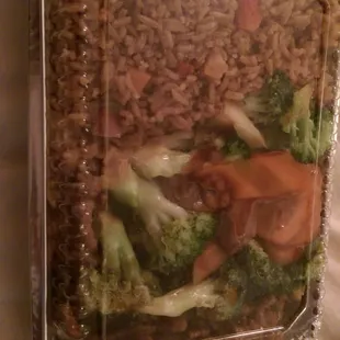 Beef and broccoli carry out.