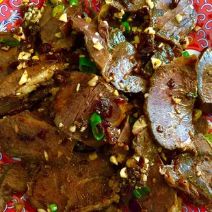 Hot &amp; spicy beef  麻辣牛腱