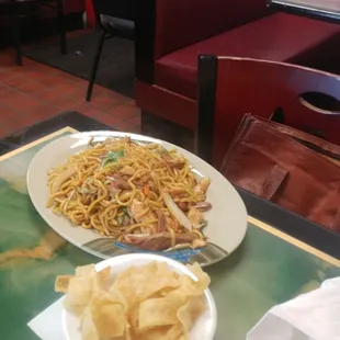 House Special Lo-Mein (pancit)