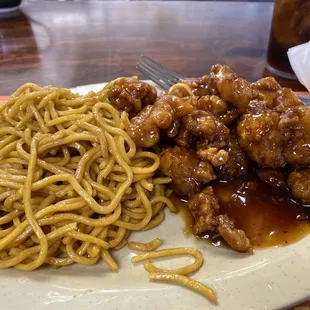 General Tso&apos;s with lo mein