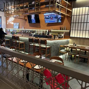 Full Bar
