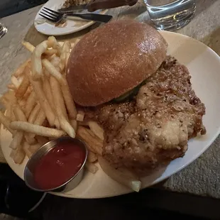 Juicy Fried Chicken Sandwich