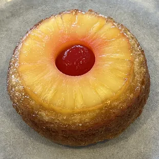 Pineapple upside down cake