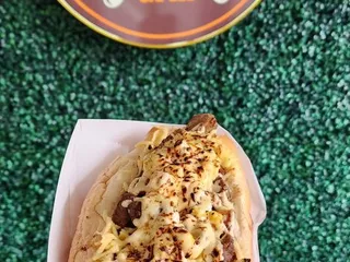 Chamos Grill