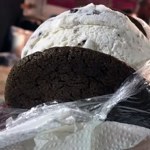 OREO ice cream sandwich at Eat the Street