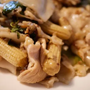 Drunken noodles w/ shrimp