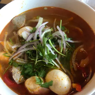 Tom Yum Pho