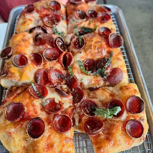 Pepperoni Roman (hot honey drizzle)