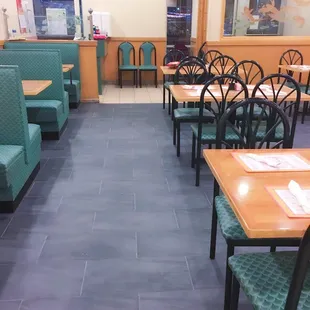 Very clean restaurant and good service.