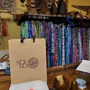 Mahalo Aya for helping me find the dress I was looking for!